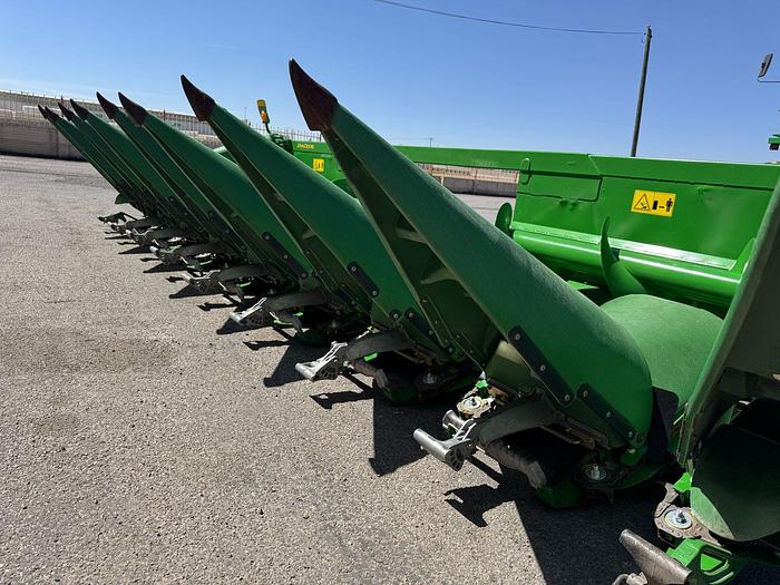 Usado 2011 JOHN DEERE® 608C