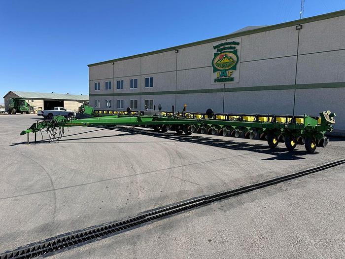 Usado JOHN DEERE® 1770