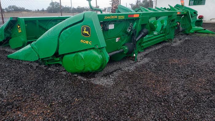 Usado 2010 JOHN DEERE 608C