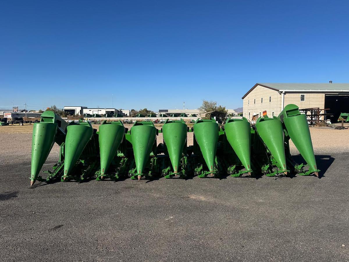 Usado 2002 JOHN DEERE® 893