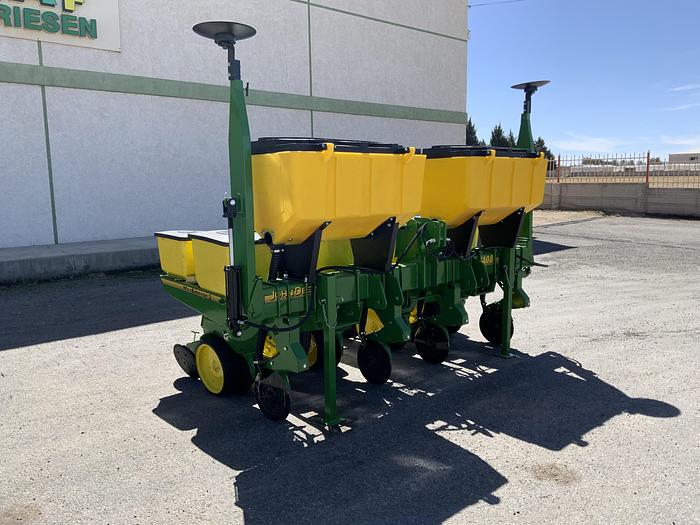 Usado JOHN DEERE 7100