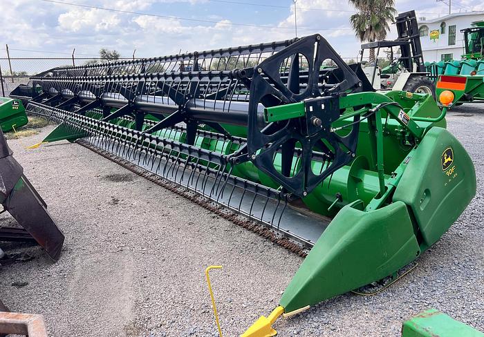 Usado JOHN DEERE 630F