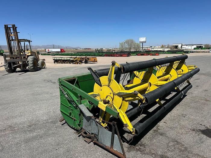 Usado JOHN DEERE® 212