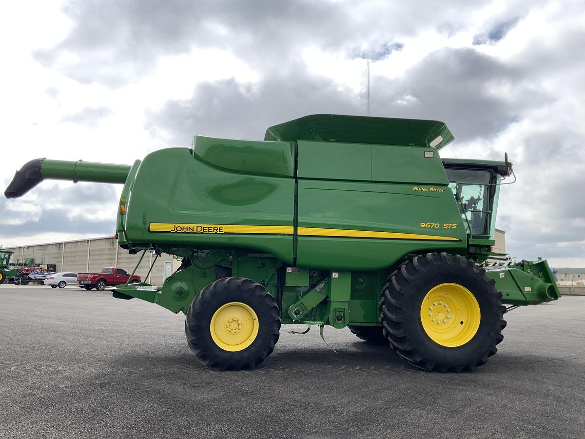 Usado 2009 JOHN DEERE® 9670STS Bullet Rotor