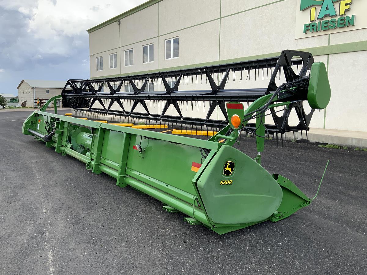 Usado 2006 JOHN DEERE® 630R