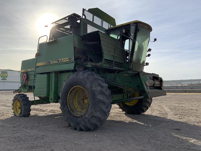 Usado JOHN DEERE 7720