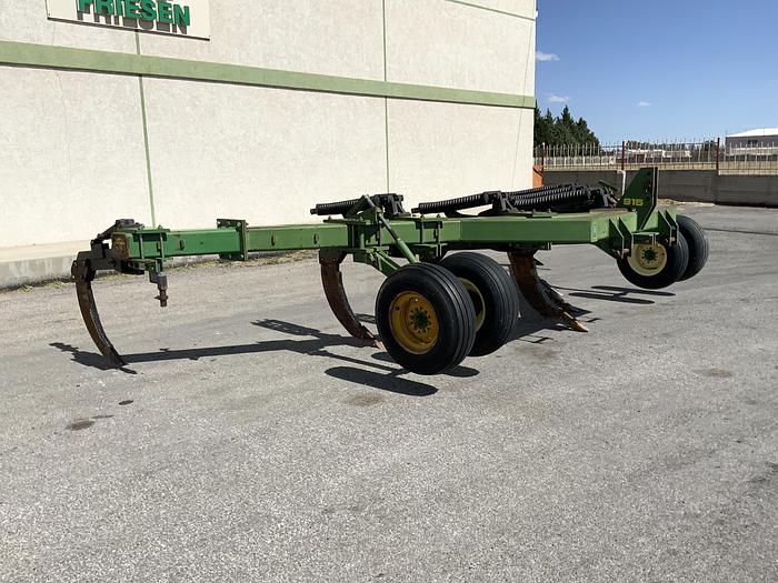 Usado JOHN DEERE 915