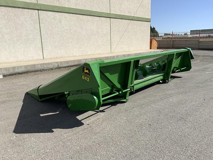 Usado JOHN DEERE® 643