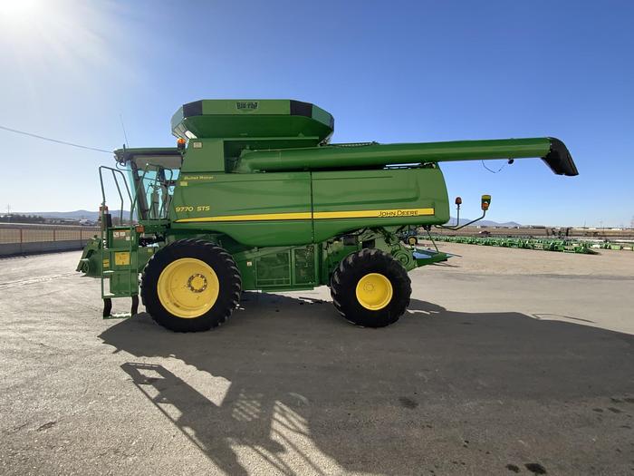 Usado JOHN DEERE® 9770STS