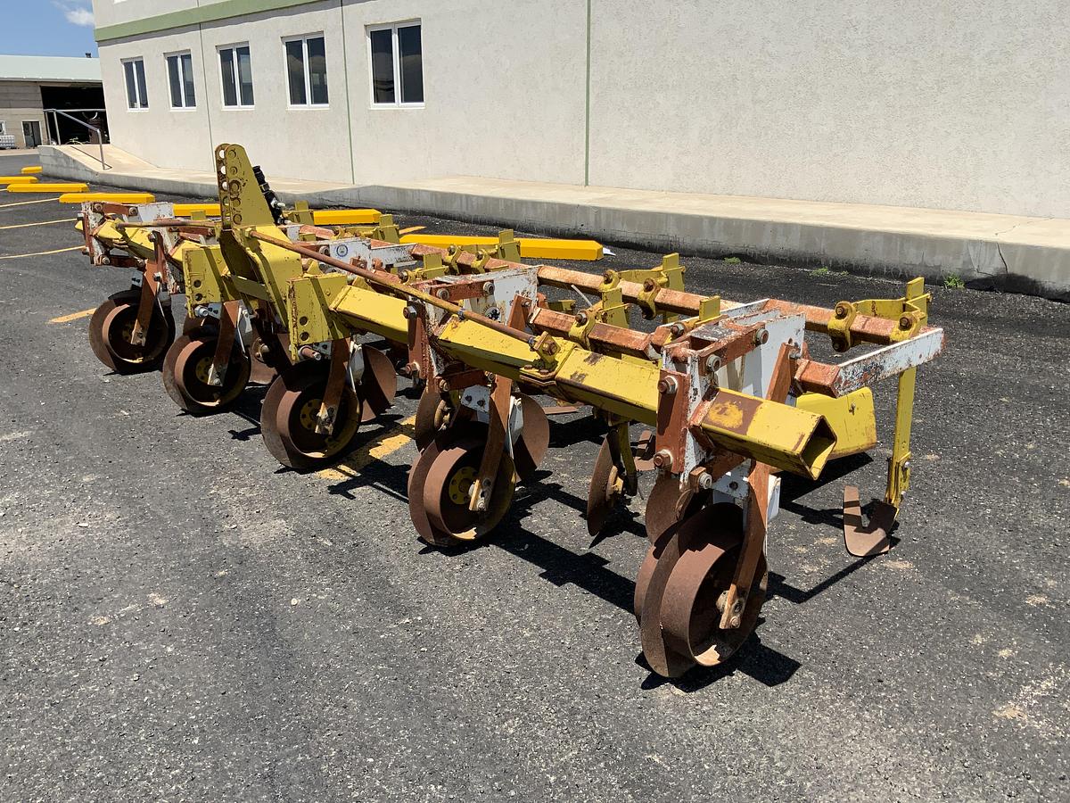 Usado JOHN DEERE® 1100