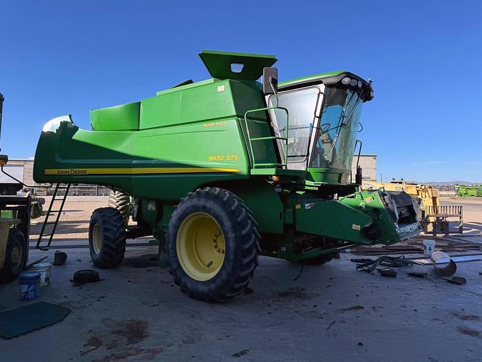 Usado JOHN DEERE 9670STS