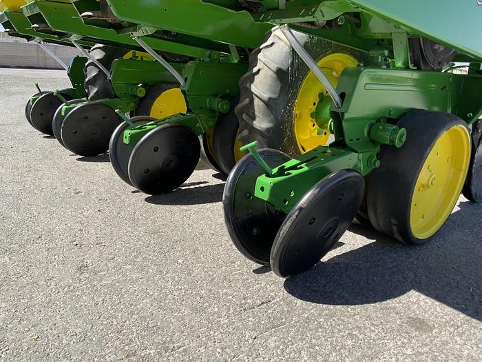 Usado JOHN DEERE 7100