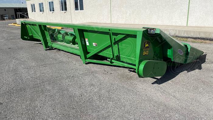 Usado JOHN DEERE 843