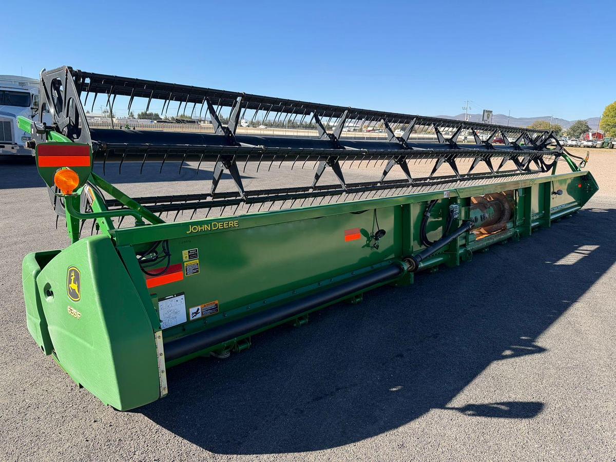 Usado 2009 JOHN DEERE® 635F