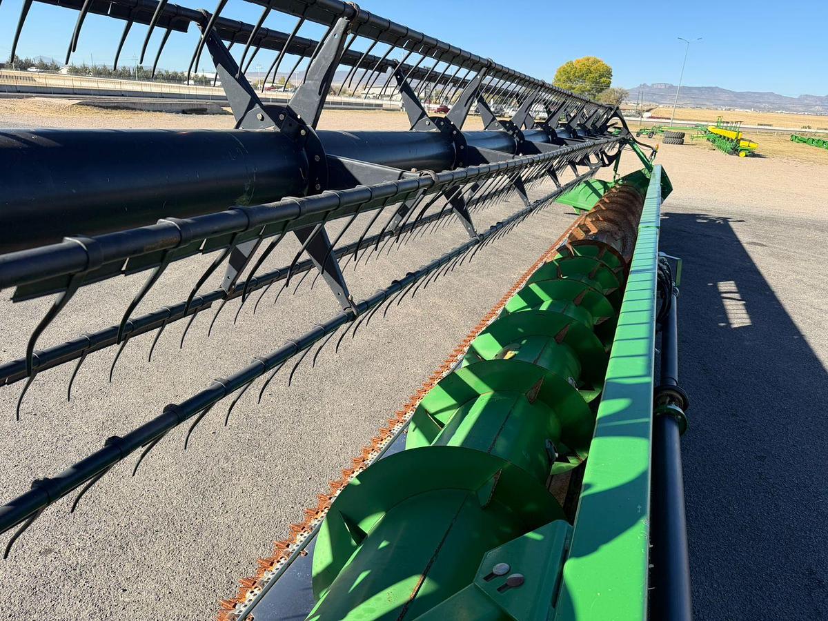 Usado 2009 JOHN DEERE® 635F