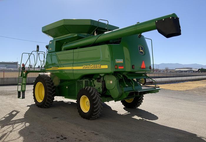 Usado 2003 JOHN DEERE® 9650STS