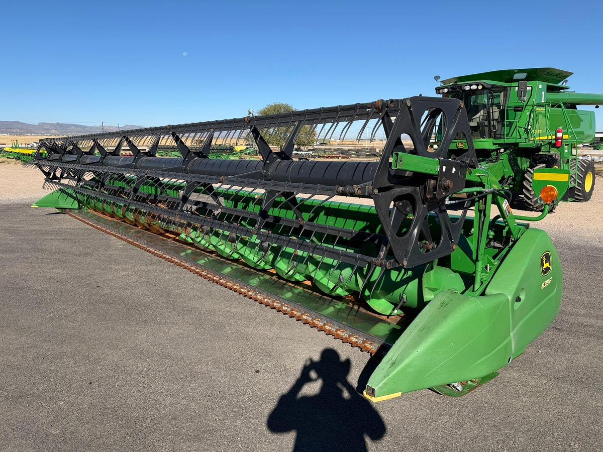 Usado 2009 JOHN DEERE® 635F