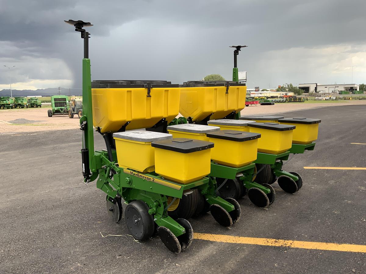 Usado JOHN DEERE® 7100