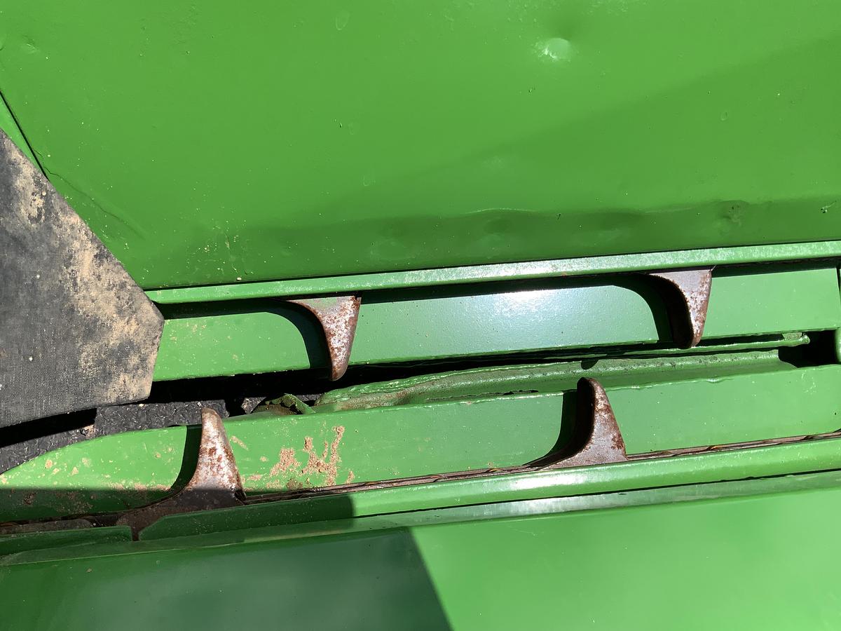 Usado JOHN DEERE® 643