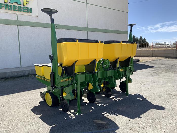 Usado JOHN DEERE 7100
