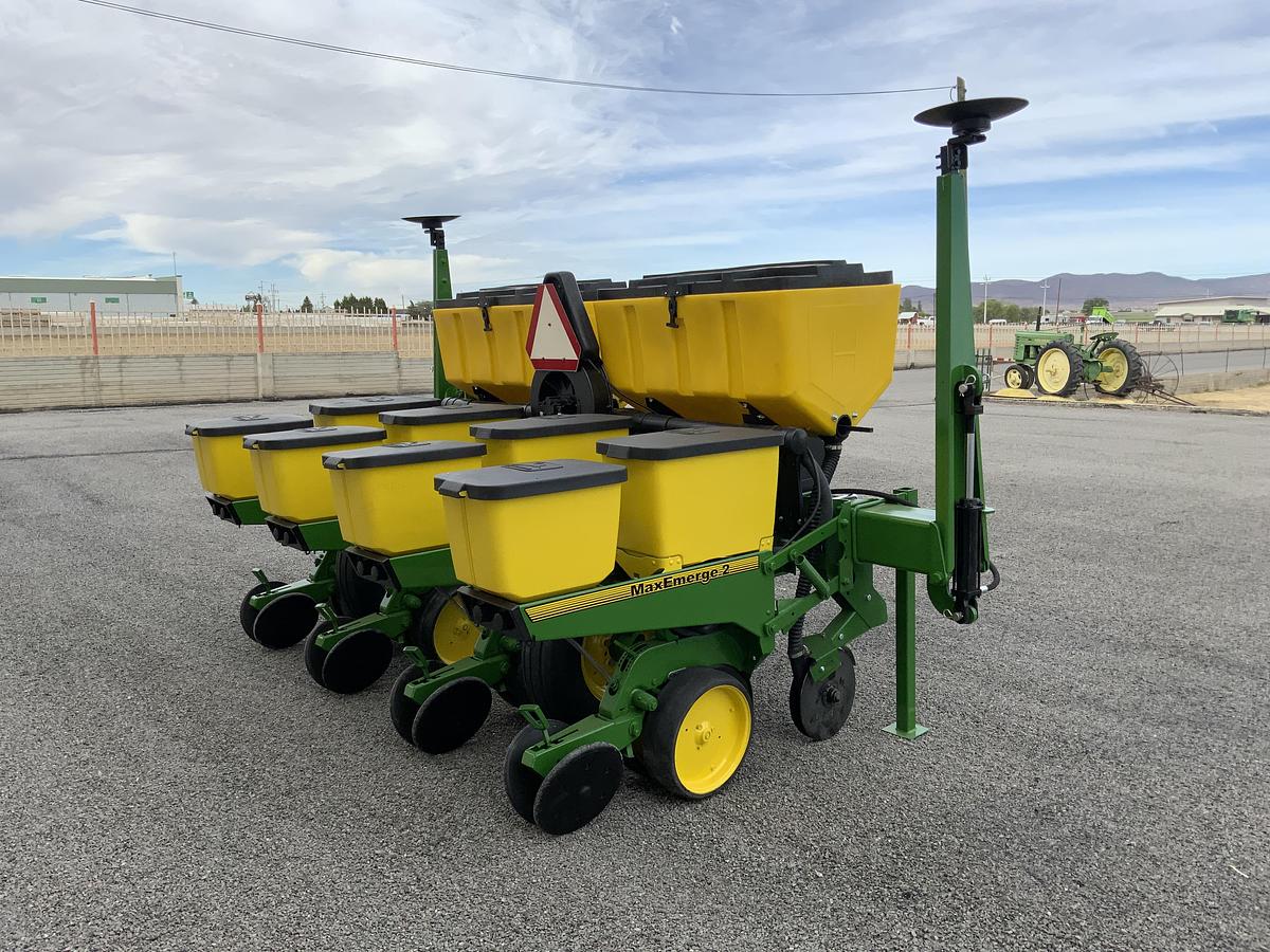 Usado JOHN DEERE® 7100