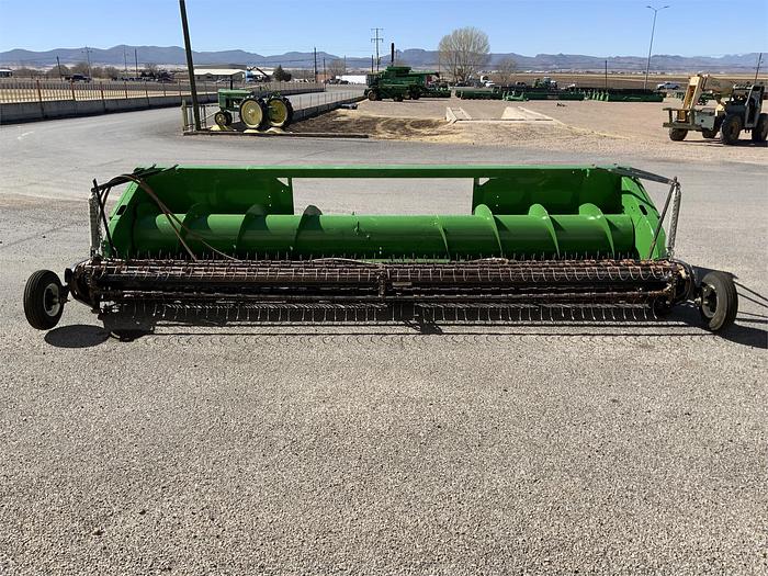 Usado JOHN DEERE® 215