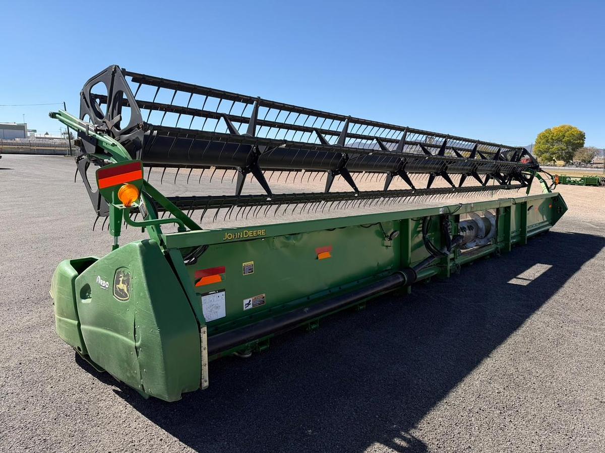 Usado 2007 JOHN DEERE® 635F