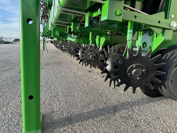 Usado JOHN DEERE® 1720