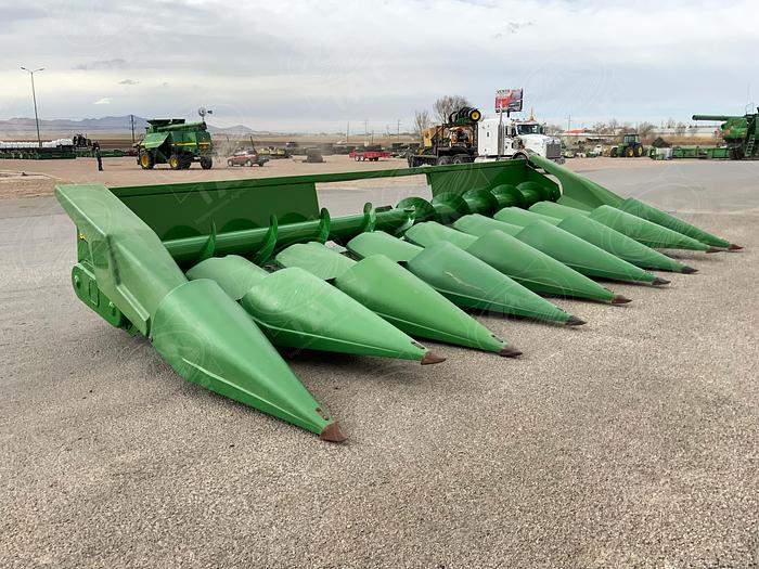 Usado JOHN DEERE 843