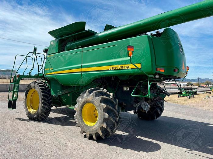 Usado 2009 JOHN DEERE® 9870 STS