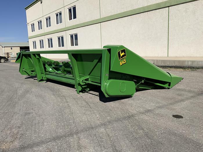 Usado JOHN DEERE® 643