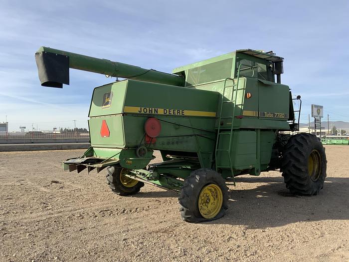 Usado JOHN DEERE 7720
