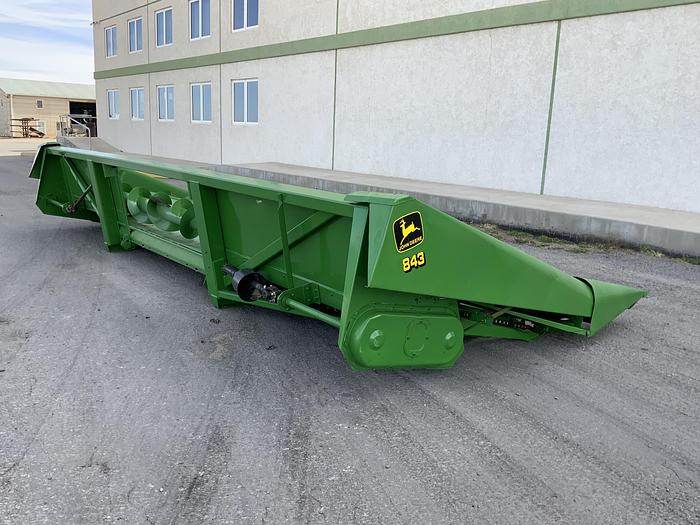 Usado JOHN DEERE 843