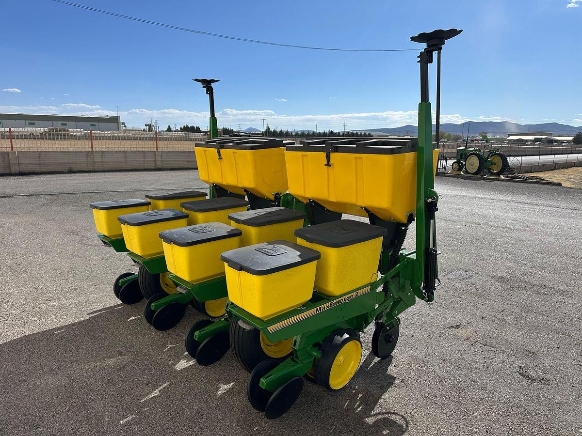 Usado JOHN DEERE® 7100