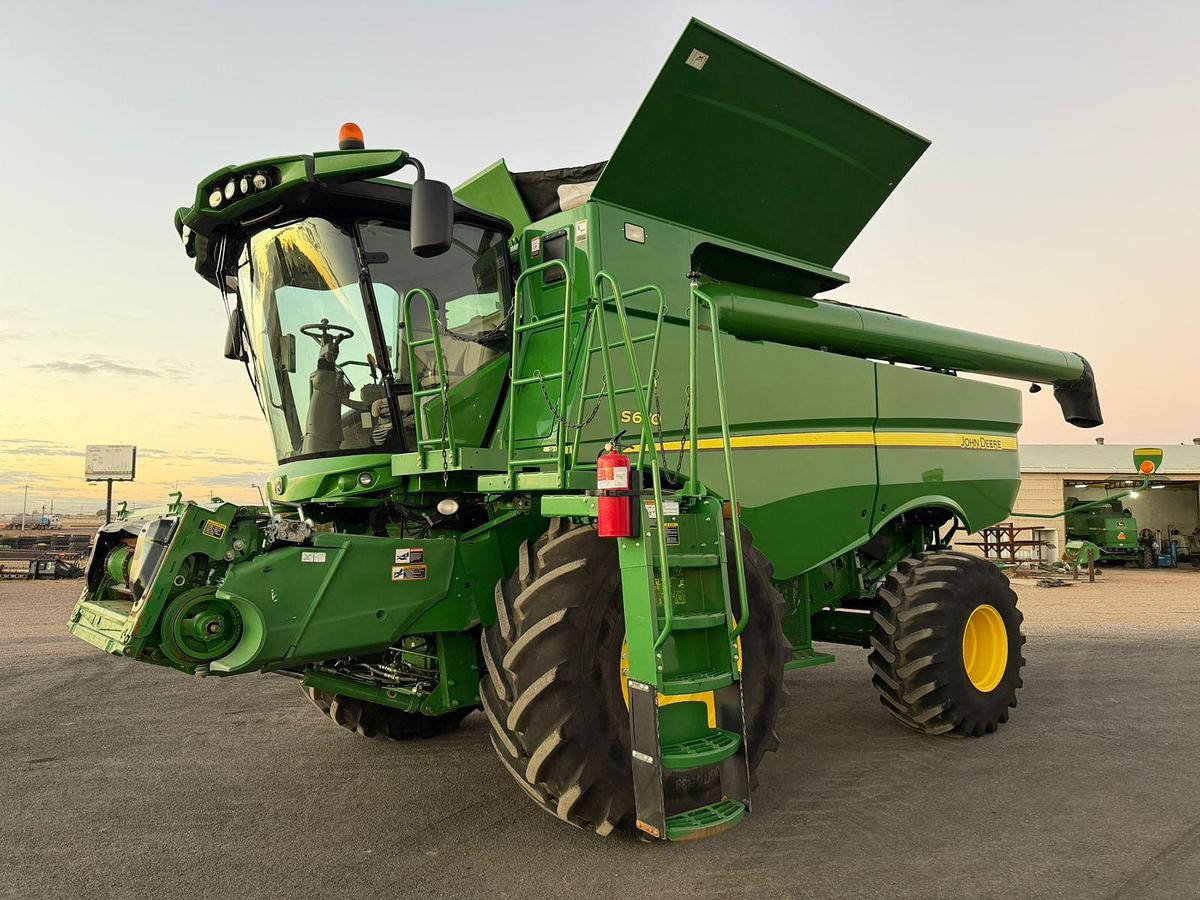 Usado 2014 JOHN DEERE® S670