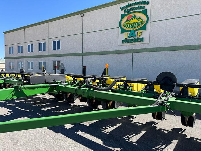 Usado JOHN DEERE® 1770