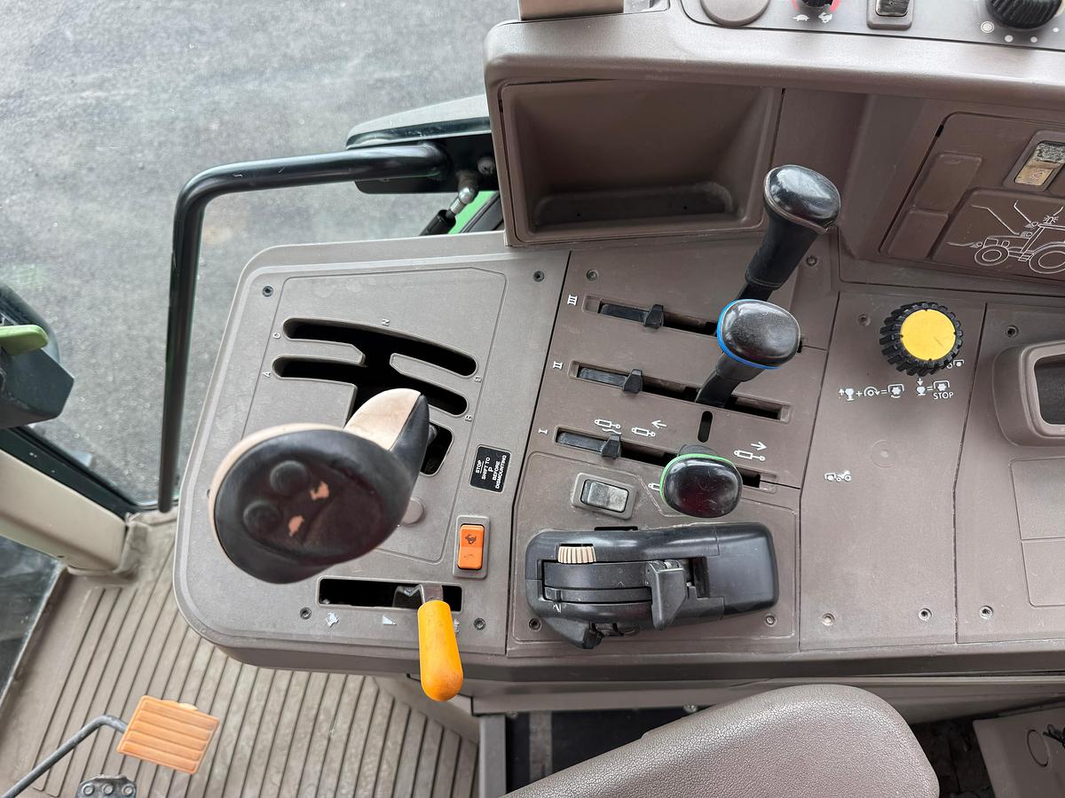 Usado 2011 JOHN DEERE® 6430