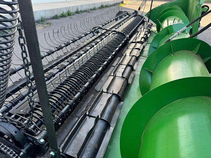 Usado JOHN DEERE® 914P