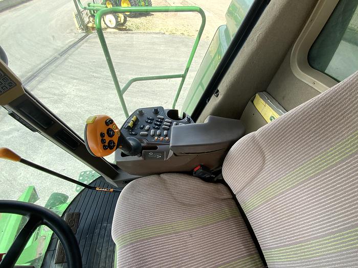 Usado 2005 JOHN DEERE 9760 STS