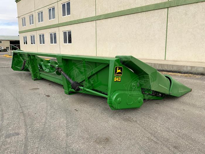 Usado JOHN DEERE 843