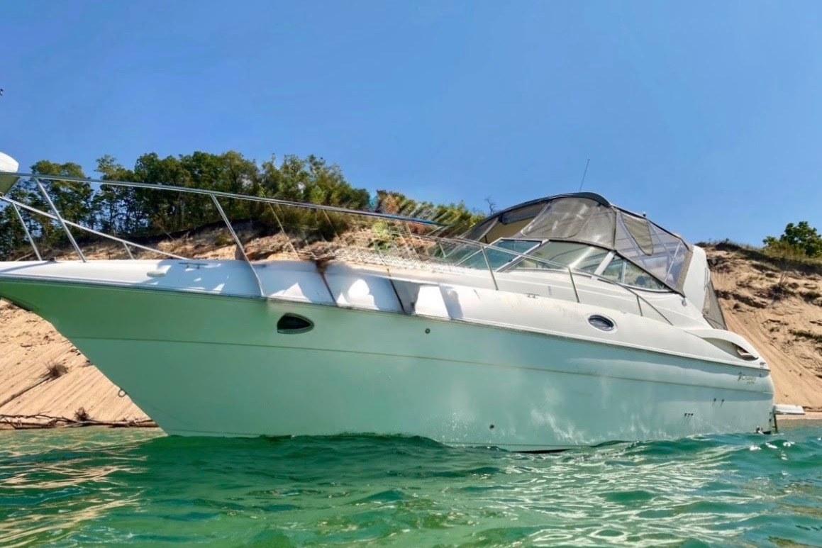Used 2004 Cruisers 320 Express