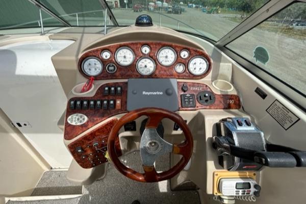 Used 2003 Rinker Fiesta Vee 290