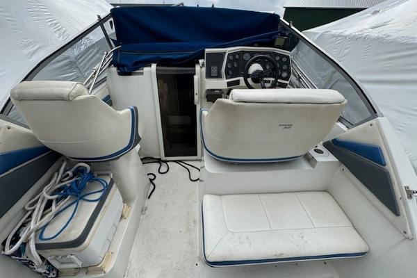 1993 Carver 280 Mid Cabin Express