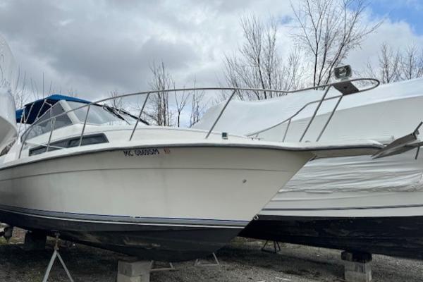 1993 Carver 280 Mid Cabin Express