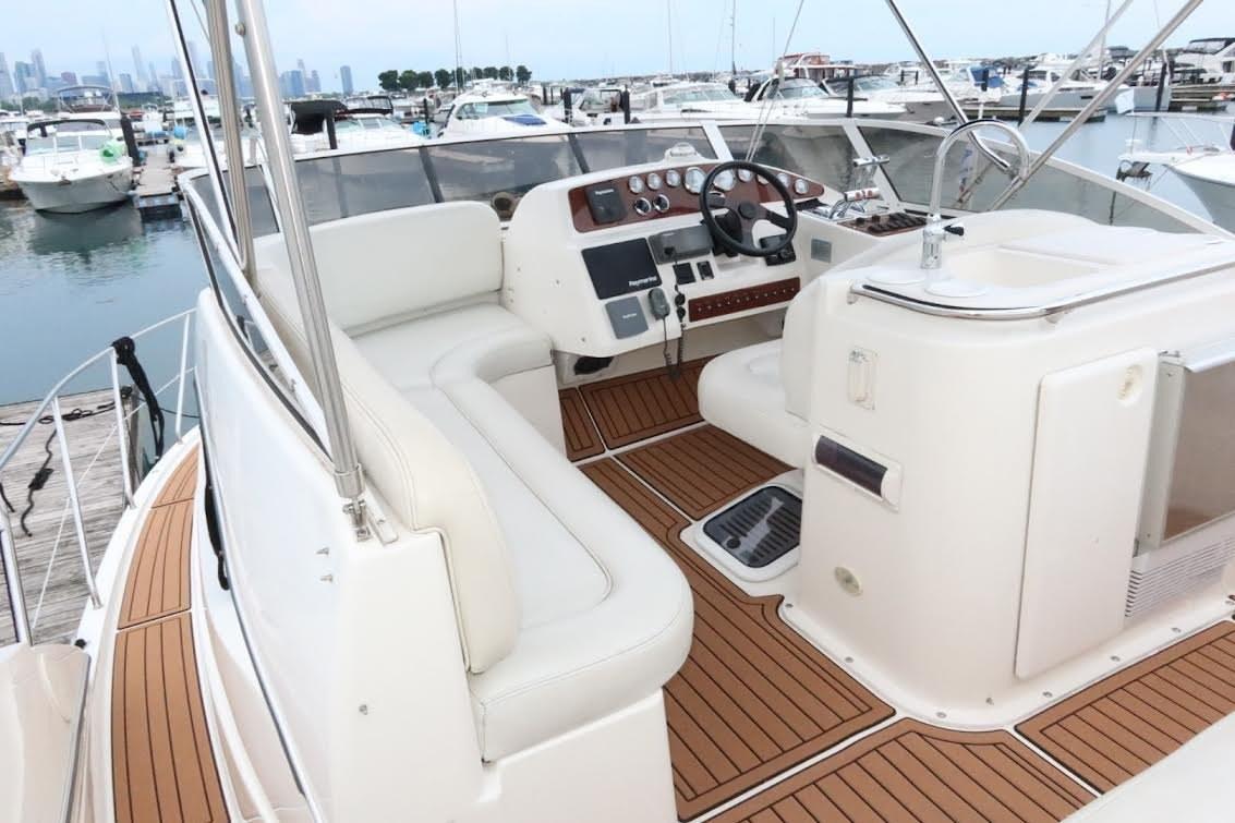 Used 2000 Silverton 330 Sport Bridge