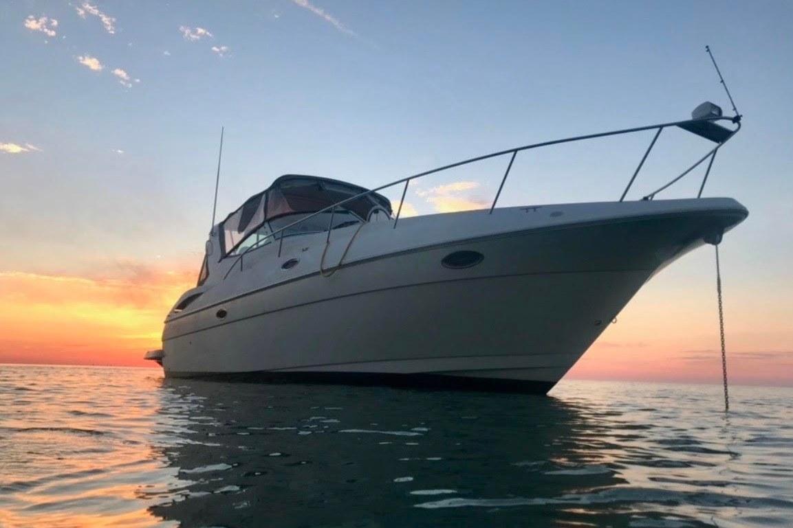Used 2004 Cruisers 320 Express