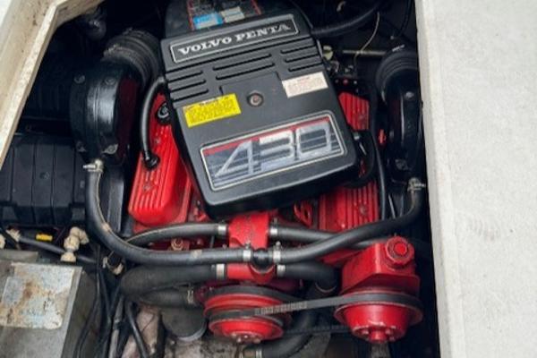 1993 Carver 280 Mid Cabin Express