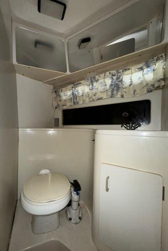 1993 Carver 280 Mid Cabin Express