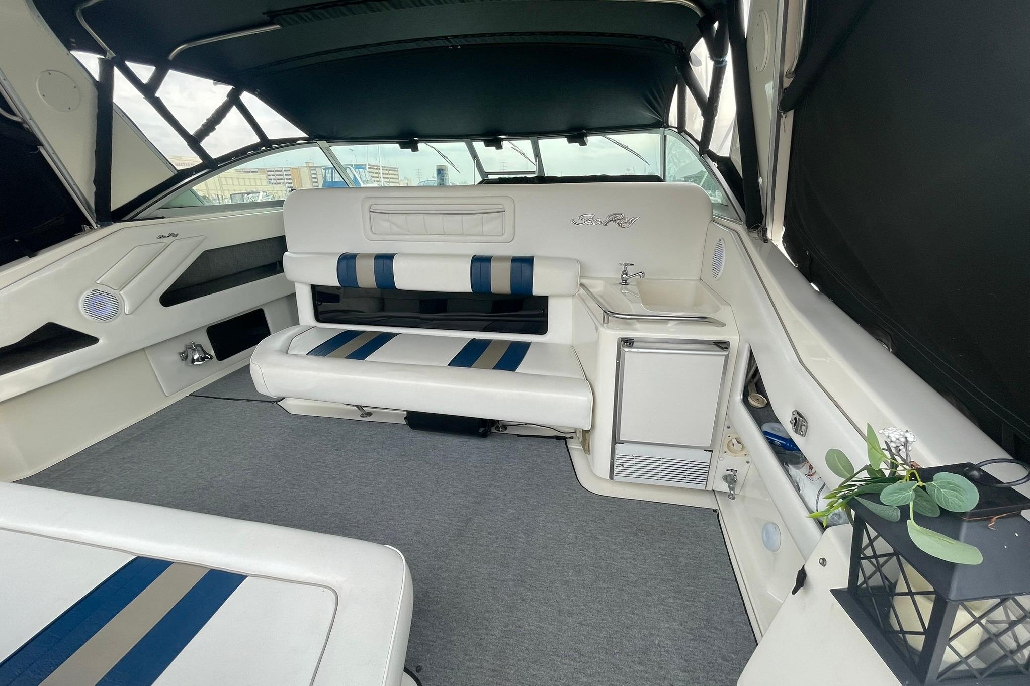 Used 1992 Sea Ray 370 Express Cruiser