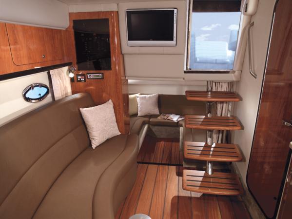 Used 2014 Crownline 330 CR